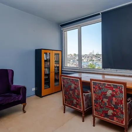 Flat With Karakoy View Near Ferry Station Apartament Stambuł