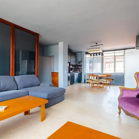 Flat With Karakoy View Near Ferry Station